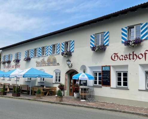 Gasthof Zur Post in Benediktbeuern Außenansicht